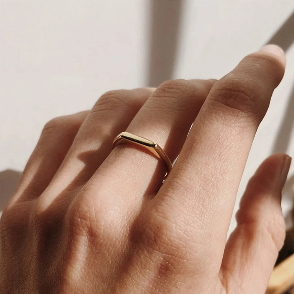 316L Stainless Steel Fashion Ring – Durable, Non-Fading Band for Women
