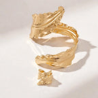 Ensemble bracelet et bague ajustable vintage en feuille d'or pour femme – Design feuille plissée, élégant ensemble de bijoux dorés