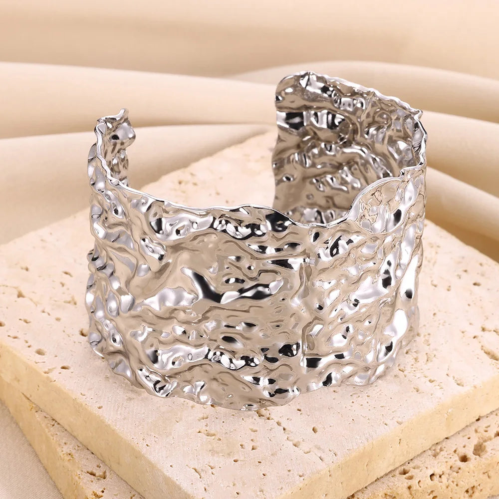 Vintage Irregular Gold Cuff Bracelet – Stainless Steel Open Bangle for Women & Men