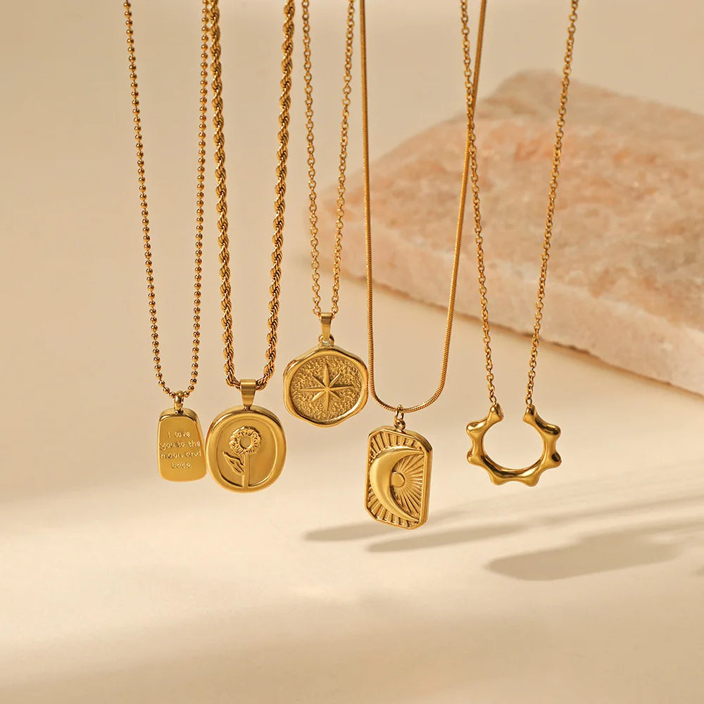 Collier vintage français étoile et lune – Chaîne pendentif céleste en acier inoxydable 316L (unisexe, doré) | ELARIAH