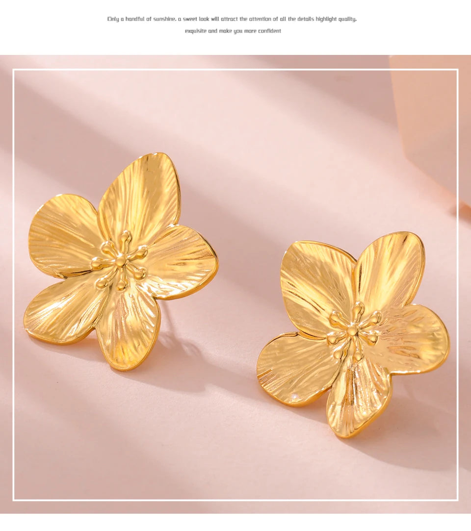 Pendientes Unift Vintage con diseño de flores para mujer: joyas bohemias de acero inoxidable chapado en oro de 14 quilates.