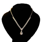 Ensemble luxueux collier et boucles d'oreilles goutte d'eau en cristal – Bijoux de mariée et de fête élégants