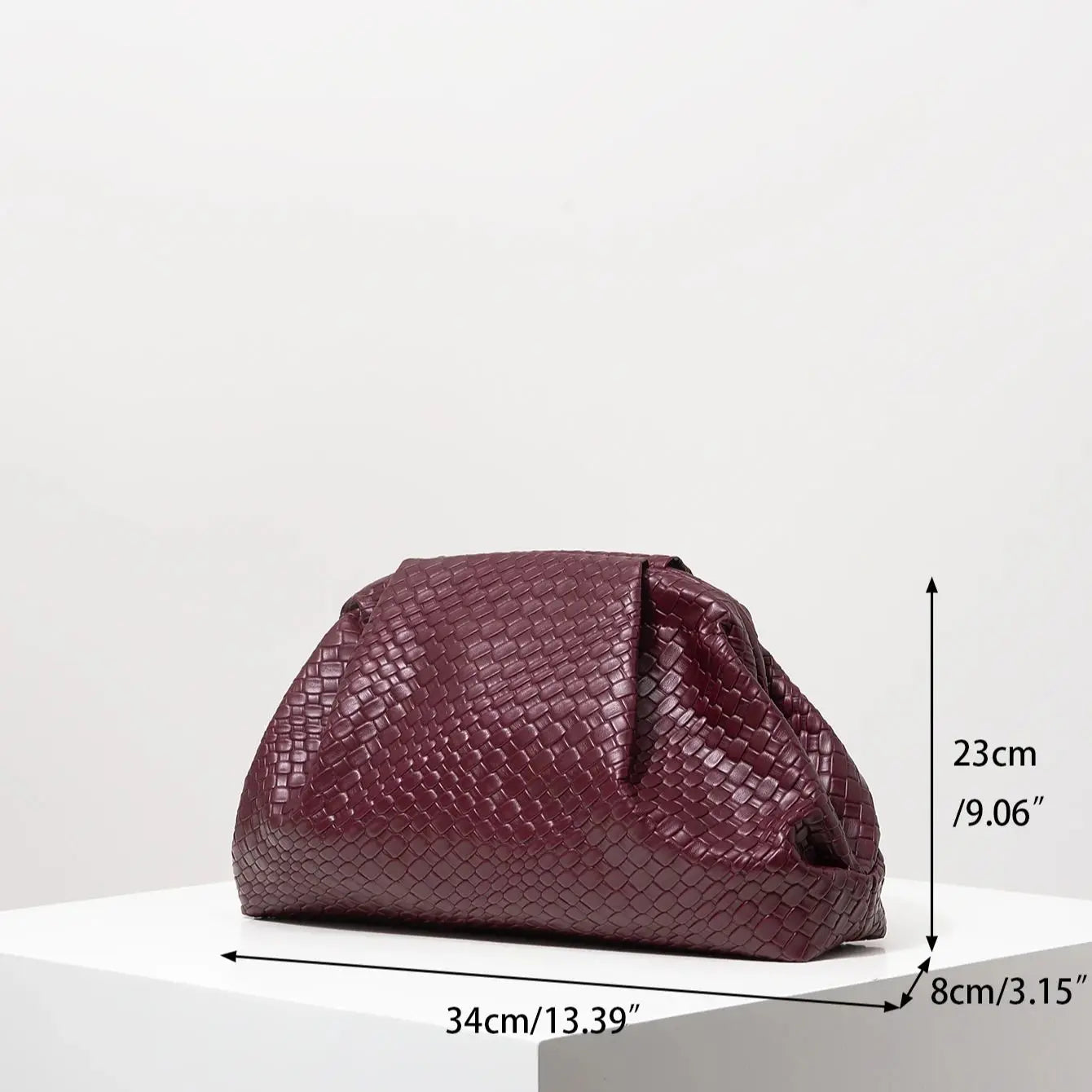 Elariah Burgundy Woven PU Leather Clutch Bag – Vintage Kiss Lock Evening Purse for Weddings & Formal Occasions