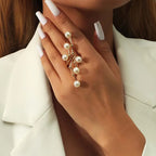 Anillo geométrico vintage de doble capa con perla blanca: un anillo llamativo y robusto para mujer.