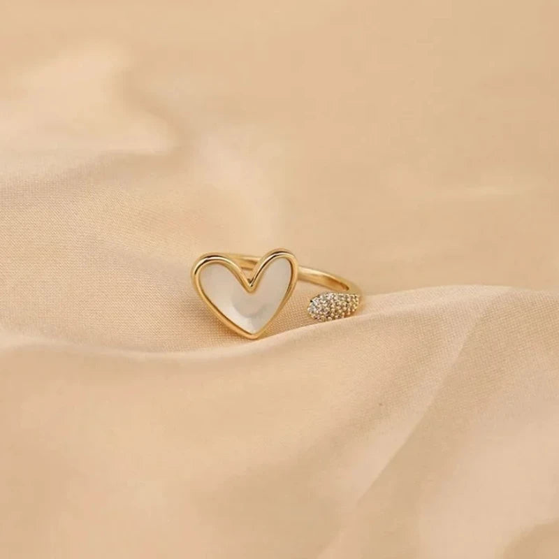 Bague Elariah ajustable en forme de cœur pour femme – Bague cocktail papillon vintage en zircon et perle | Bijou romantique pour mariage et soirée