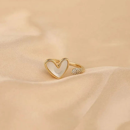 Elariah Adjustable Heart Ring for Women – Vintage Zircon & Pearl Butterfly Cocktail Ring | Romantic Wedding & Party Jewelry Gift