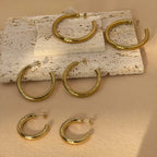 Pendientes de aro grandes clásicos de acero inoxidable en tonos dorados y plateados, 30/40/50 mm