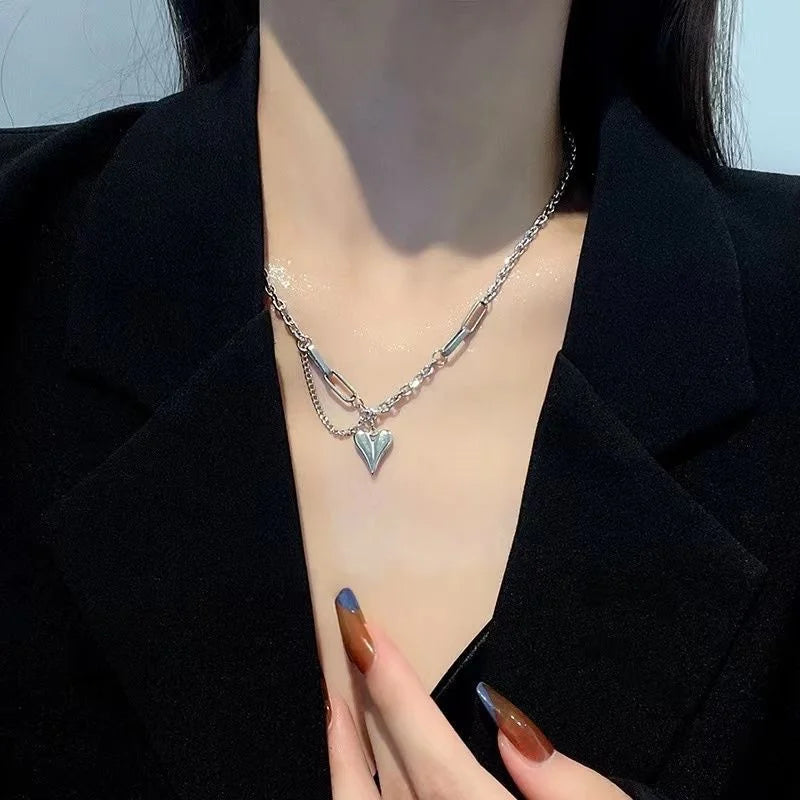 Collier pendentif cœur créatif – Chaîne de clavicule ajustable pour femmes et filles