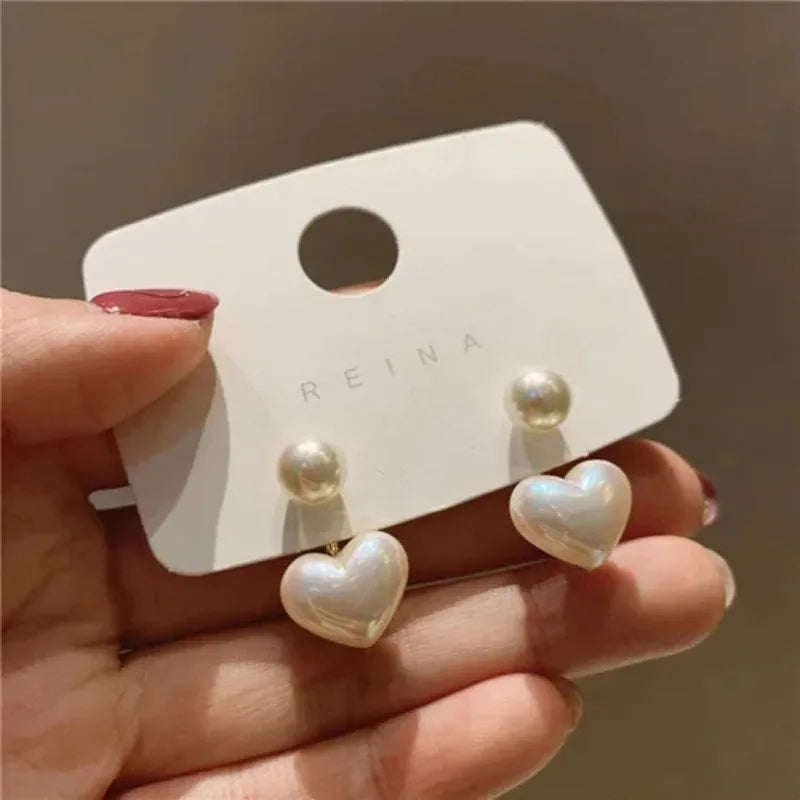 Boucles d'oreilles pendantes en forme de boule de pétales de perles – Boucles d'oreilles longues géométriques à fleurs pour femmes