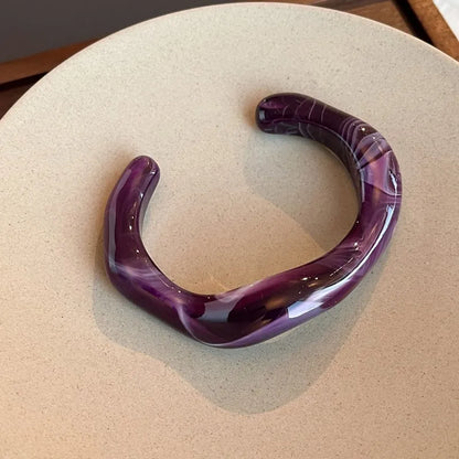 Trendy Multicolor Irregular Acrylic Cuff Bracelet – Geometric Open Bangle for Women