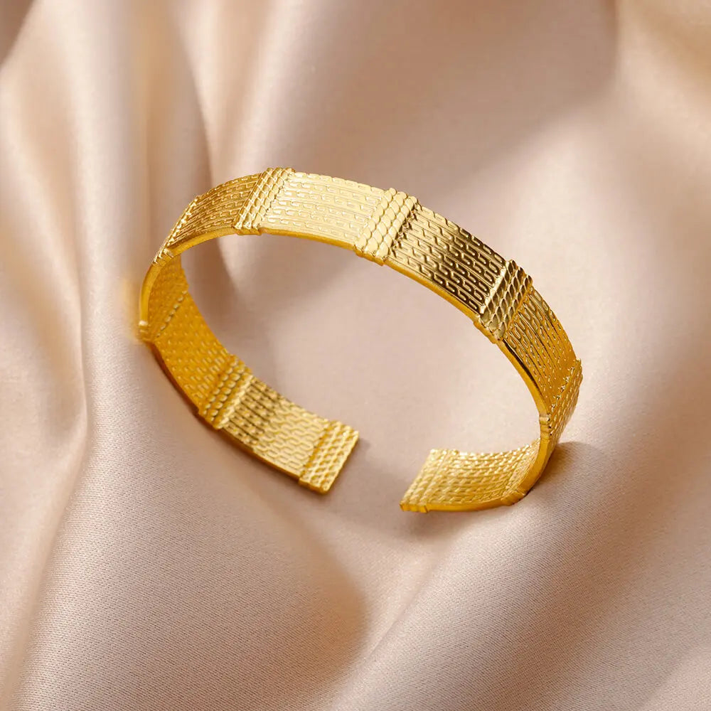 Luxury Adjustable Stainless Steel Bangle Bracelet – Waterproof Gold Cuff Jewelry for Women