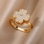 Bague ouverte géométrique ELARIAH plaquée or 18 carats et zircon – Alliance ajustable en acier inoxydable pour femmes, idéale pour les mariages et les fêtes.