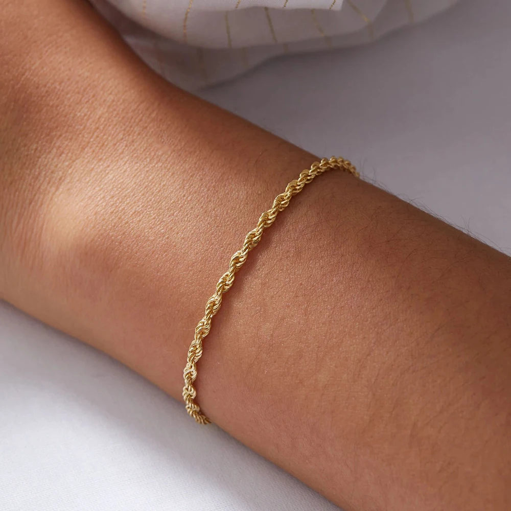 Bracelet à chaîne torsadée pour femme – Bracelet minimaliste en acier inoxydable doré ou argenté (2 mm / 3 mm / 4 mm / 5 mm)