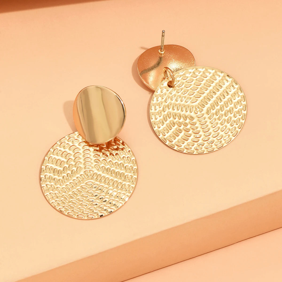 Boucles d'oreilles pendantes rondes géométriques bohèmes pour femme – Boucles d'oreilles tendance en métal pour mariage, soirée et style quotidien