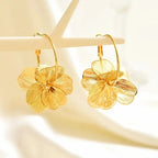 Pendientes de aro dorados de doble capa con flores huecas: diseño étnico vintage para mujer.