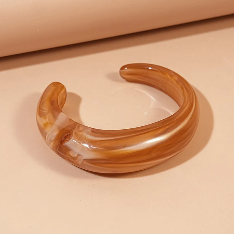 Trendy Multicolor Irregular Acrylic Cuff Bracelet – Geometric Open Bangle for Women