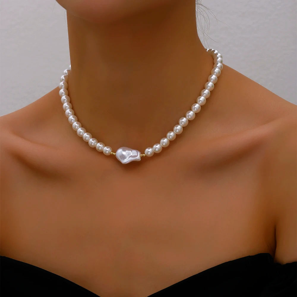 Collier ras du cou élégant avec pendentif en cristal et grosses perles – Bijou de mariage romantique pour femme