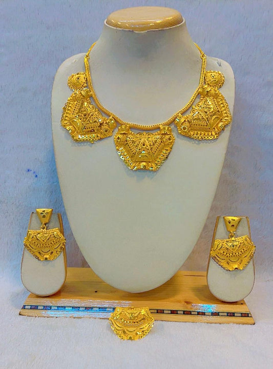 Collier 0495