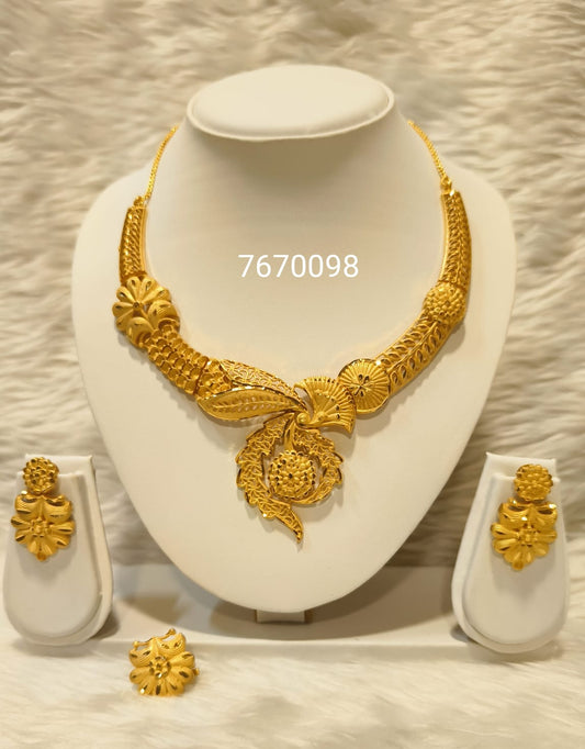Collier 0377