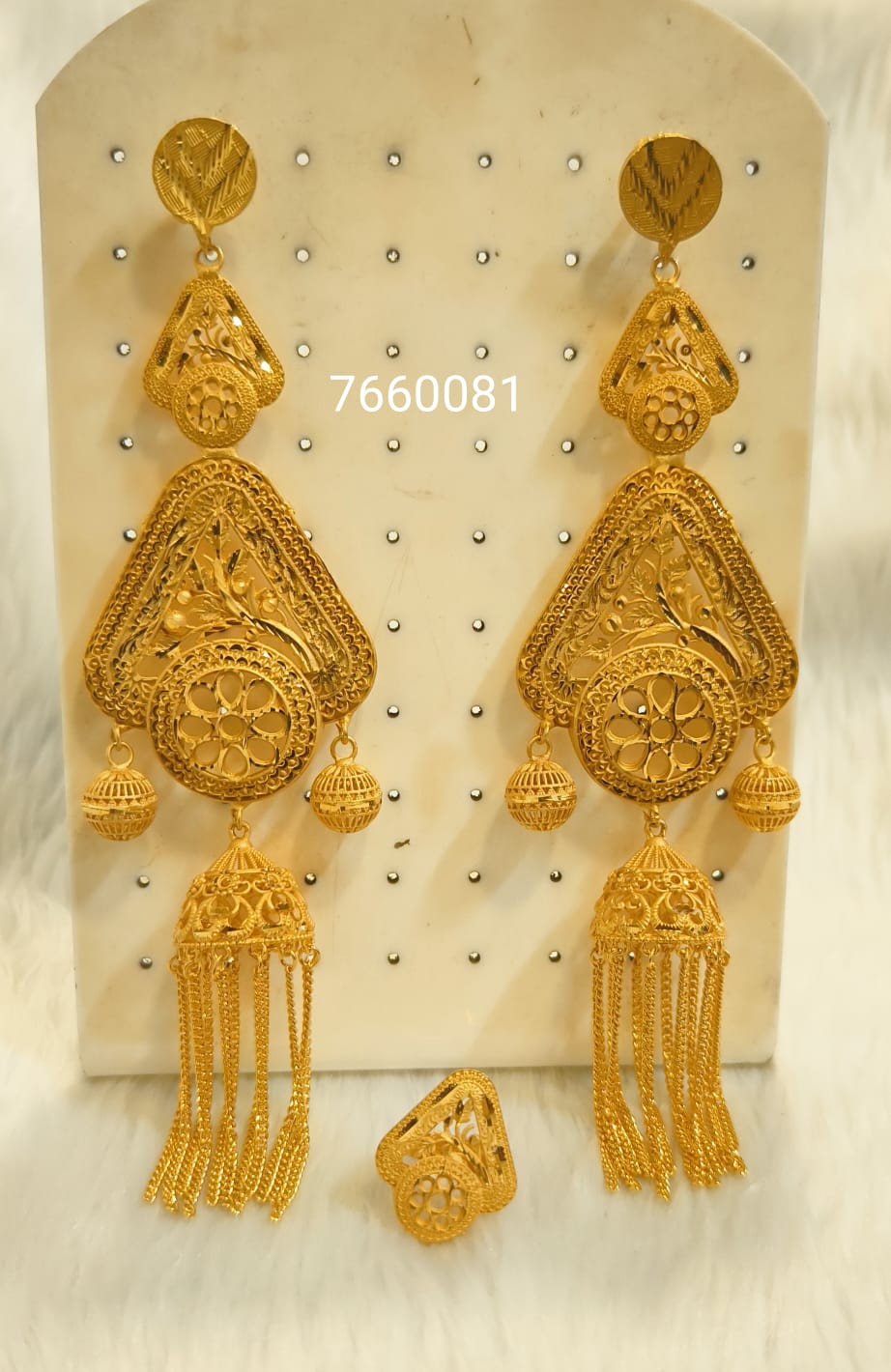 Boucle d'oreille 0100