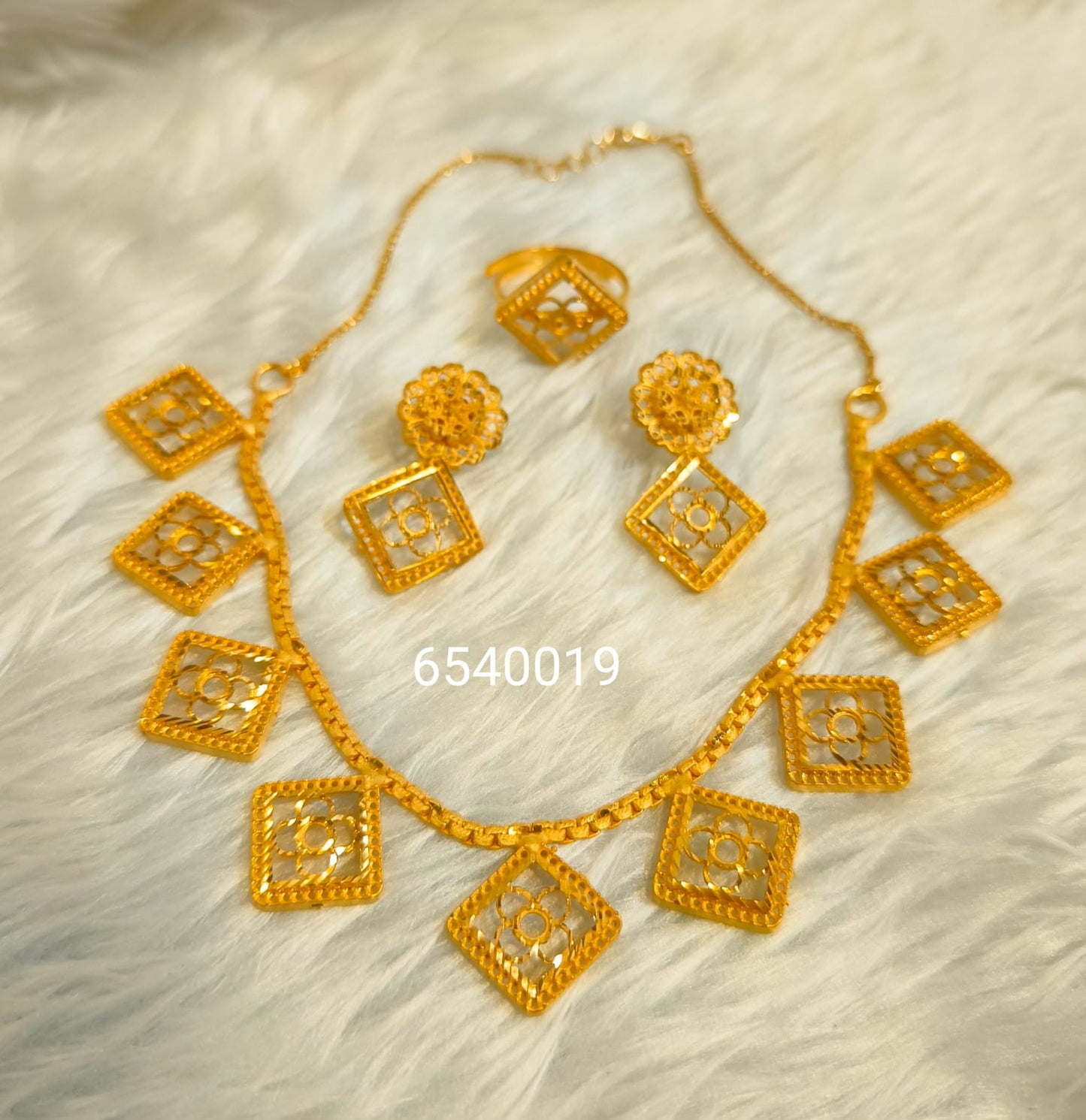 Collar 0361