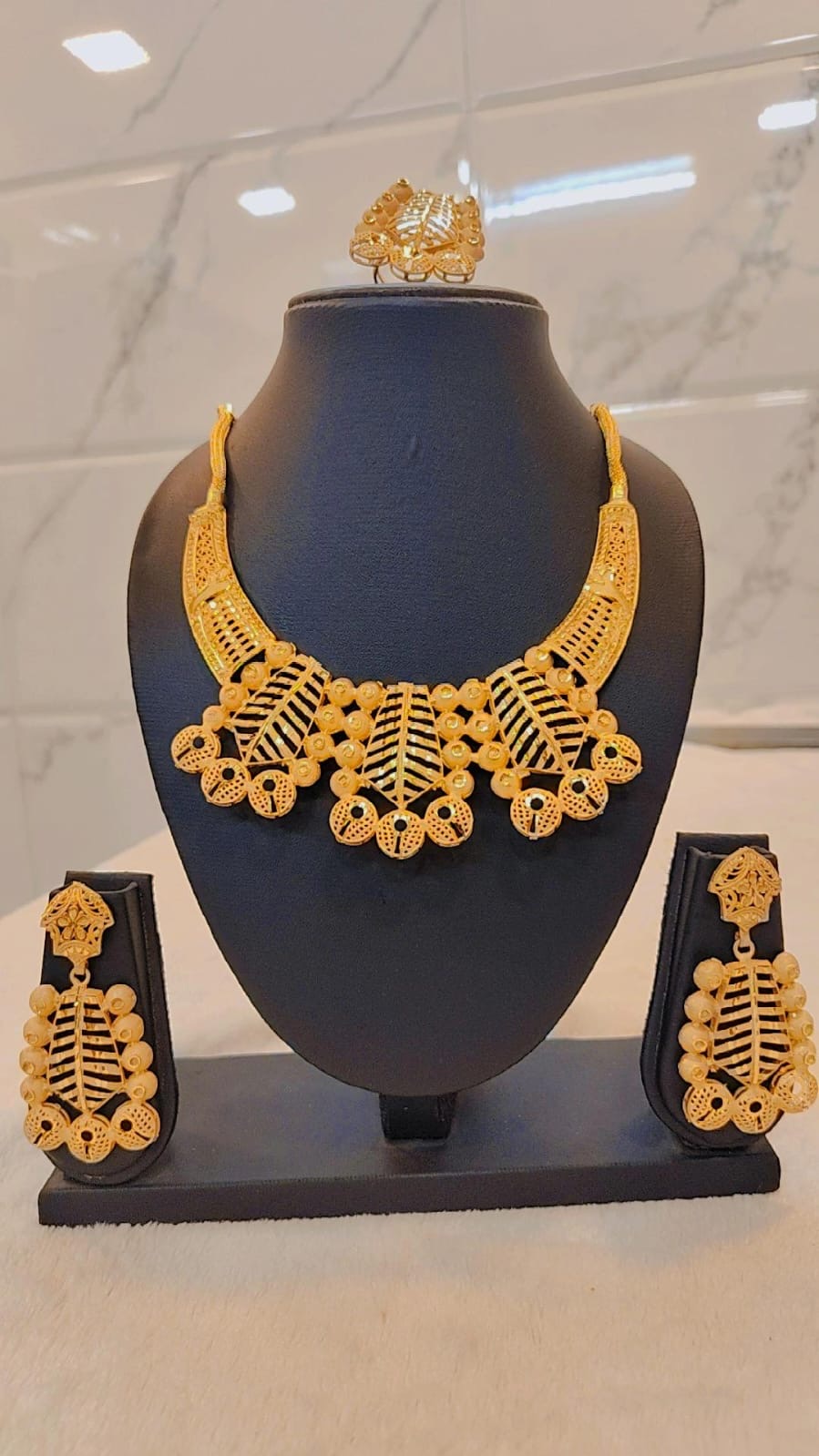 Necklace 0377