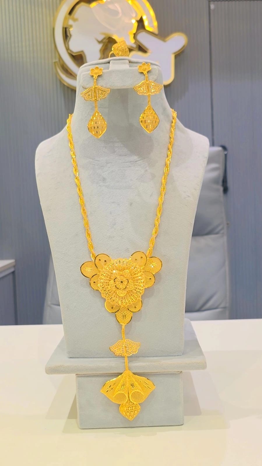 Collar 0442