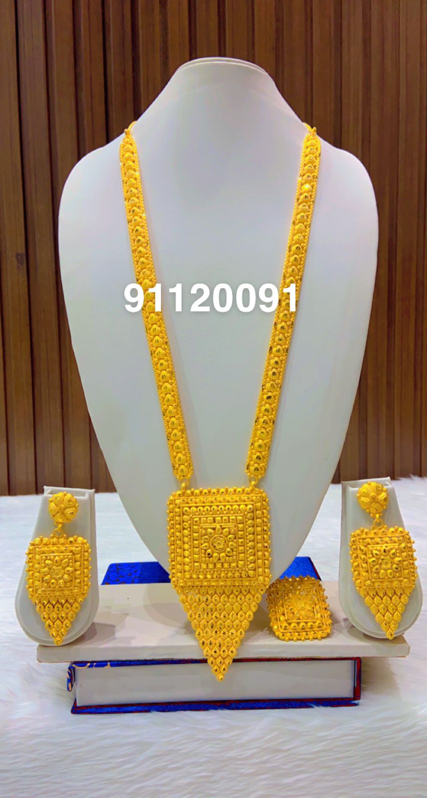 Collier 0011